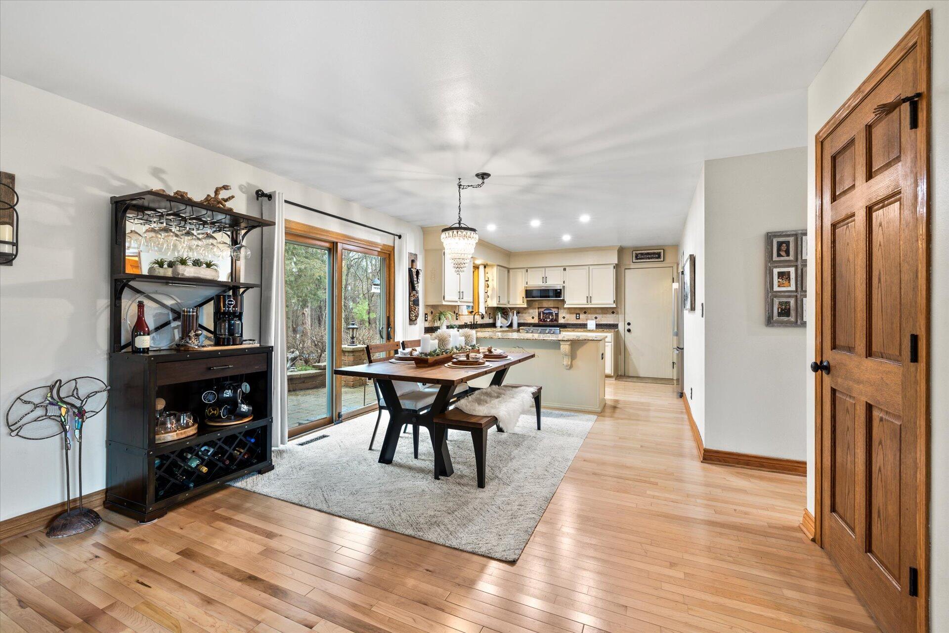 177 Evelyn Ave