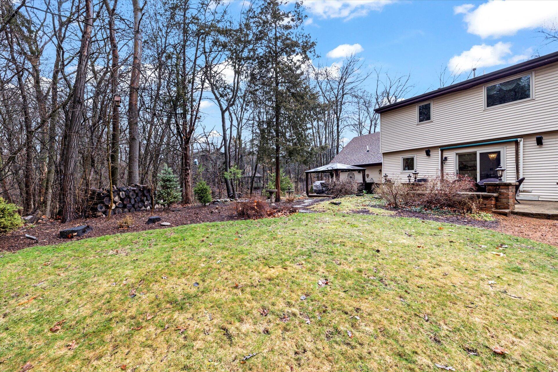 177 Evelyn Ave