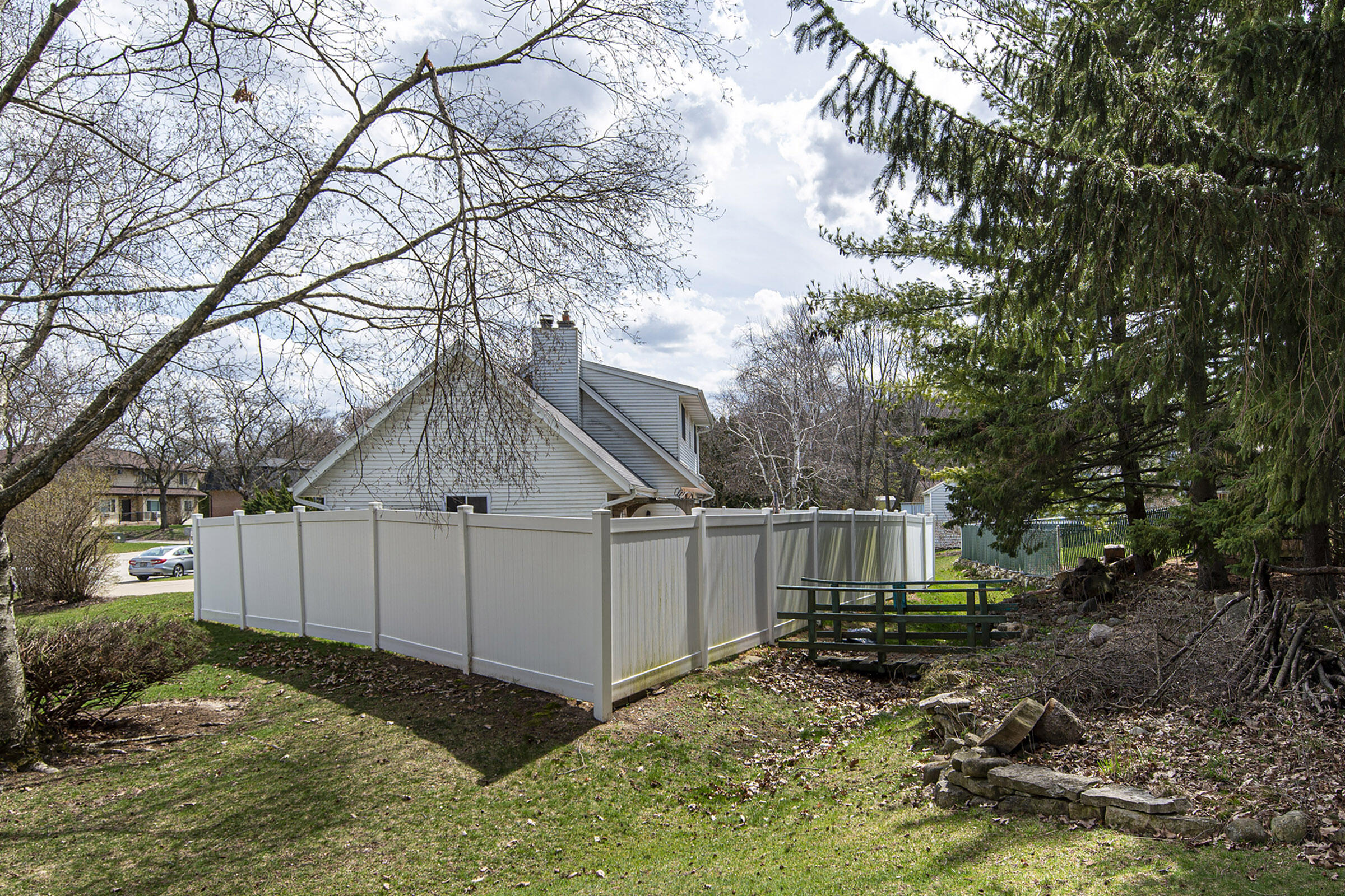 703 Mansfield Ct