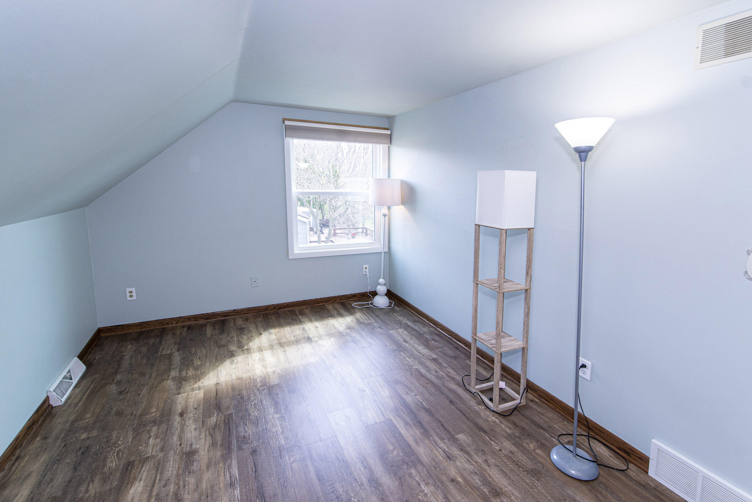 703 Mansfield Ct