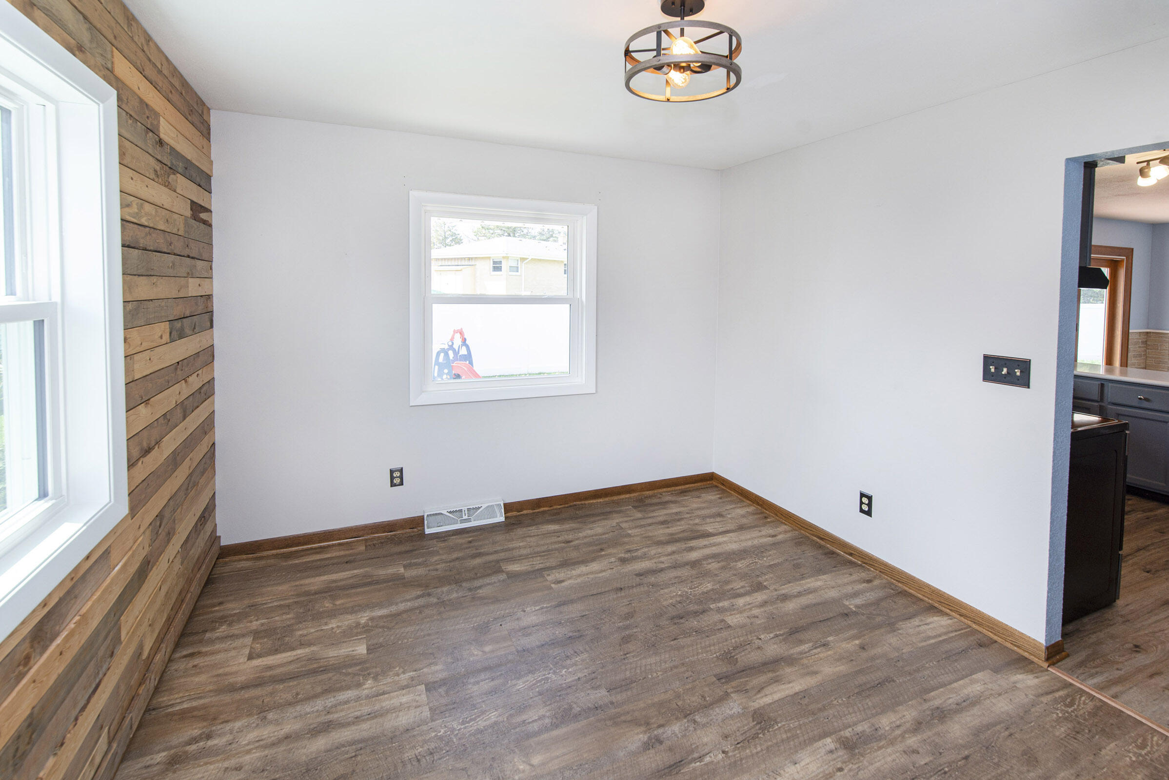 703 Mansfield Ct