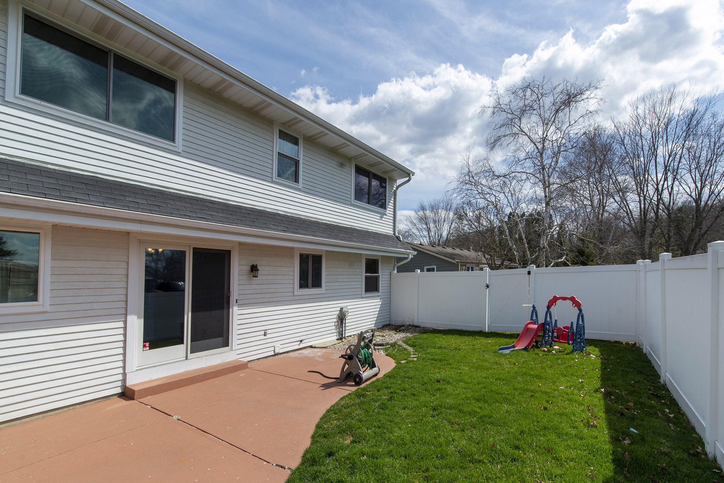 703 Mansfield Ct