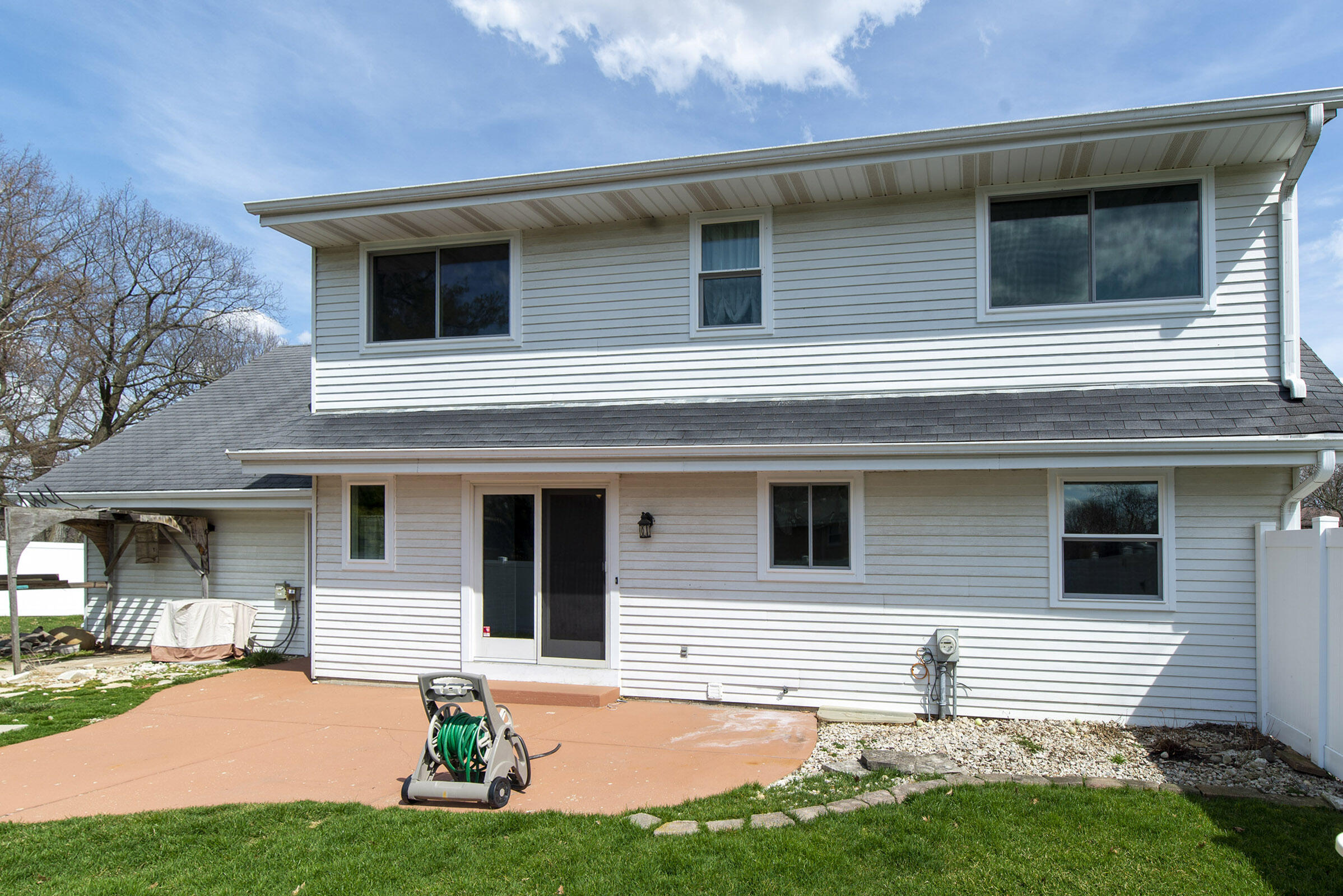 703 Mansfield Ct