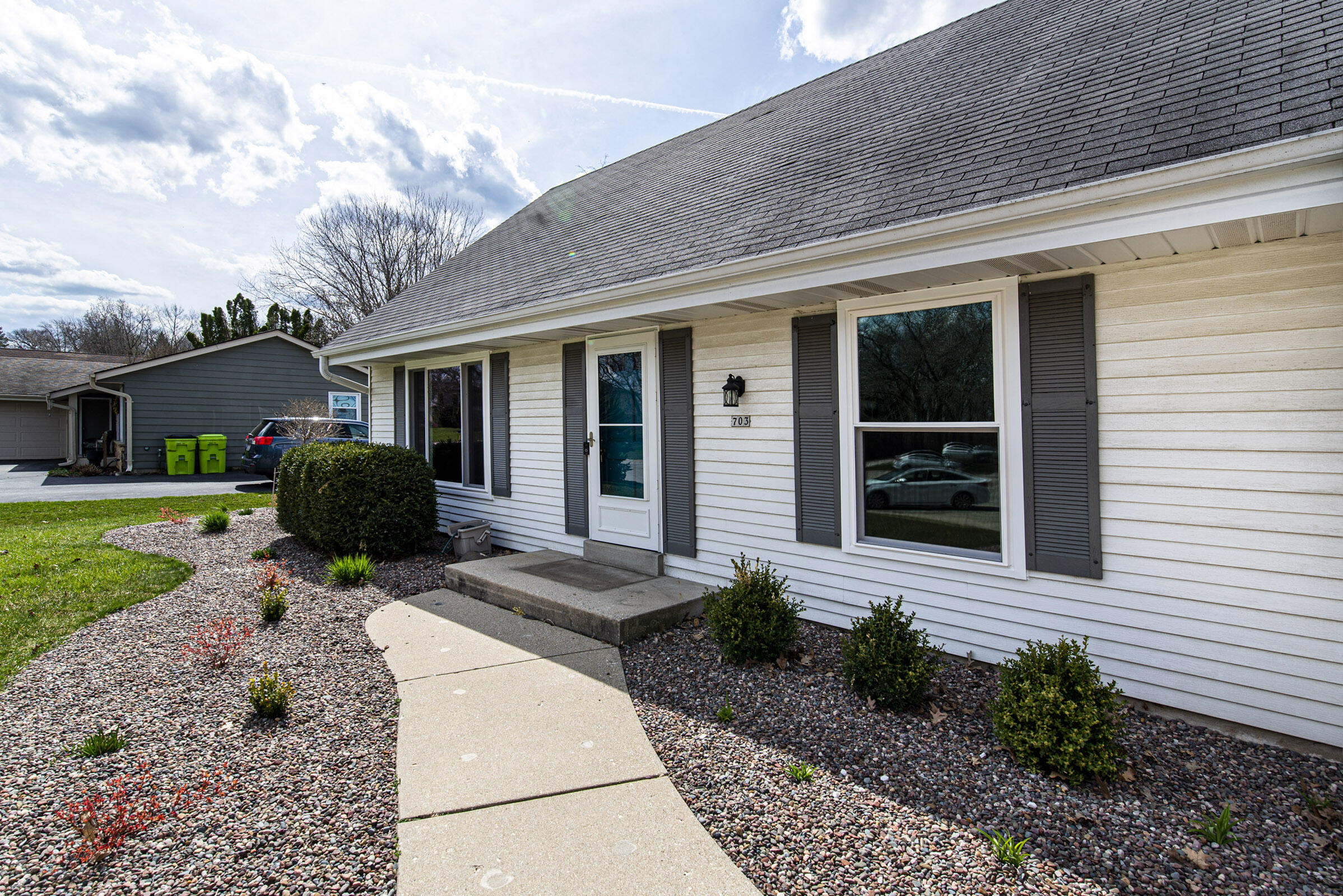 703 Mansfield Ct