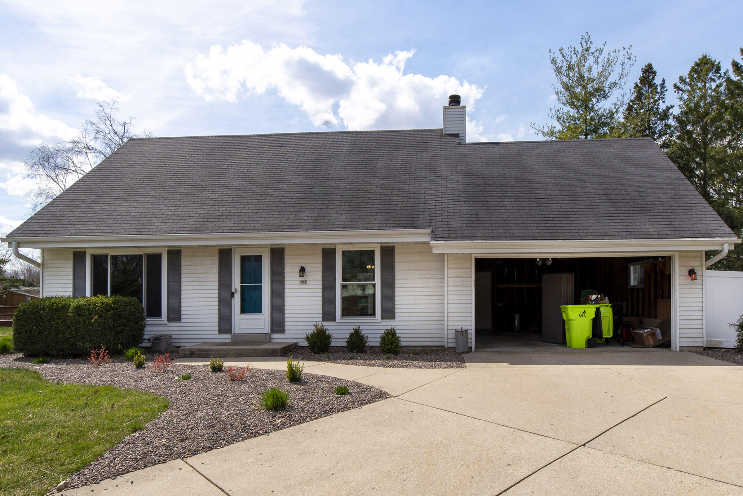 703 Mansfield Ct