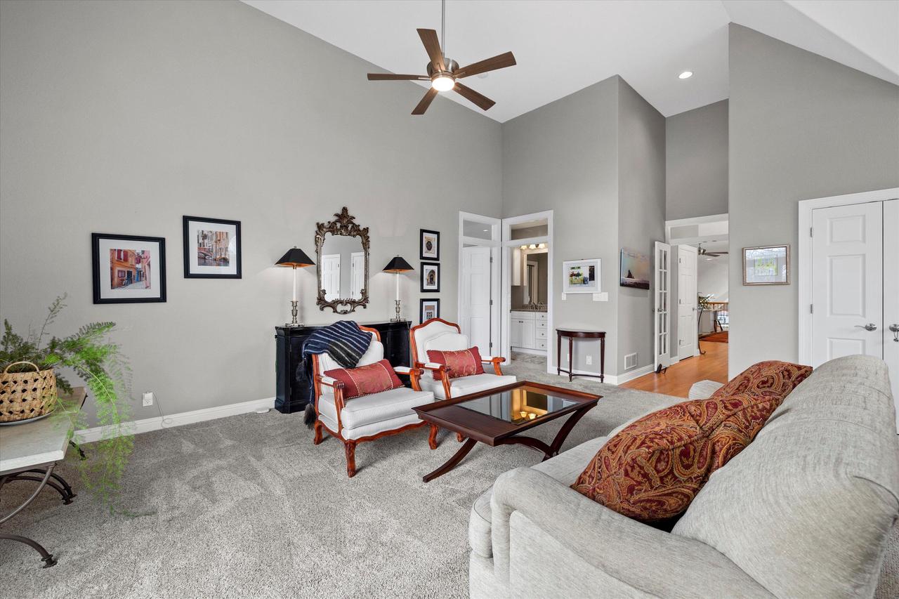 W343N5212 Gietzen ROAD