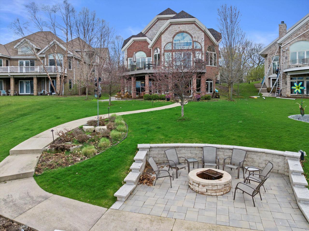 W343N5212 Gietzen ROAD