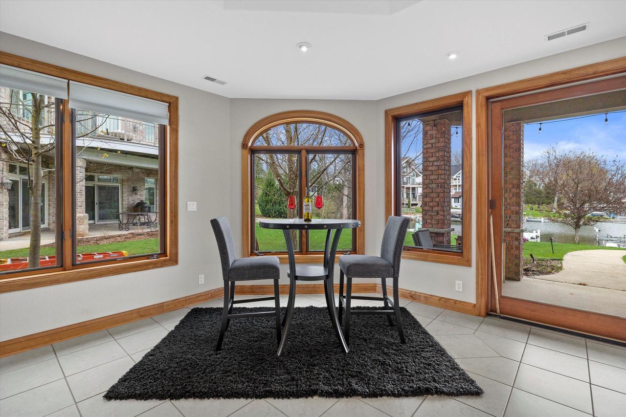 W343N5212 Gietzen ROAD