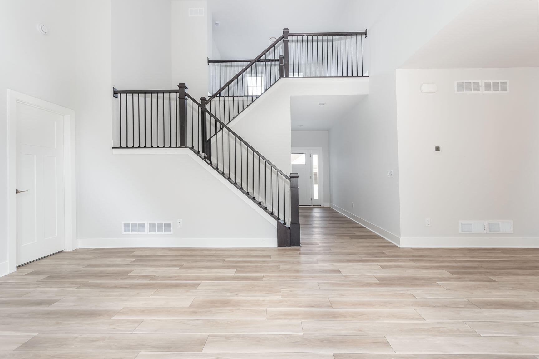 1302 Mamerow Ln W