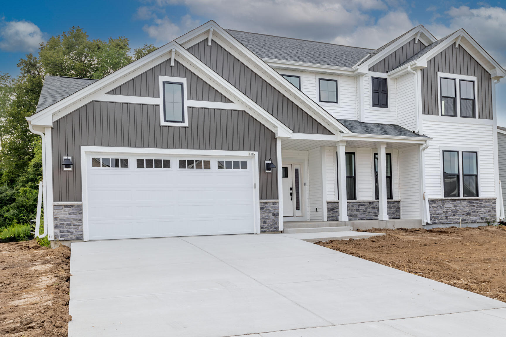 1302 Mamerow Ln W