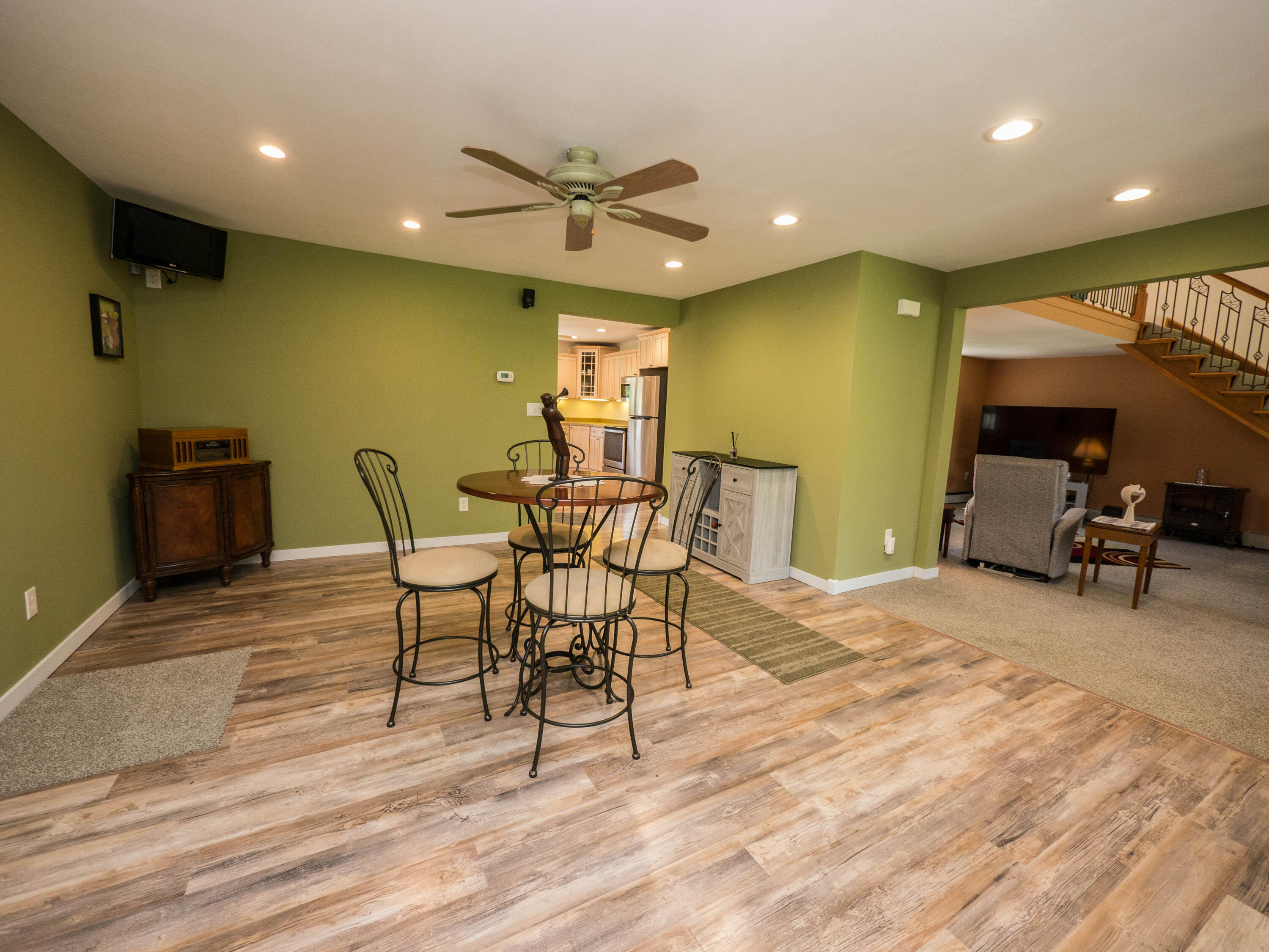 W250N8881 Hillside Rd