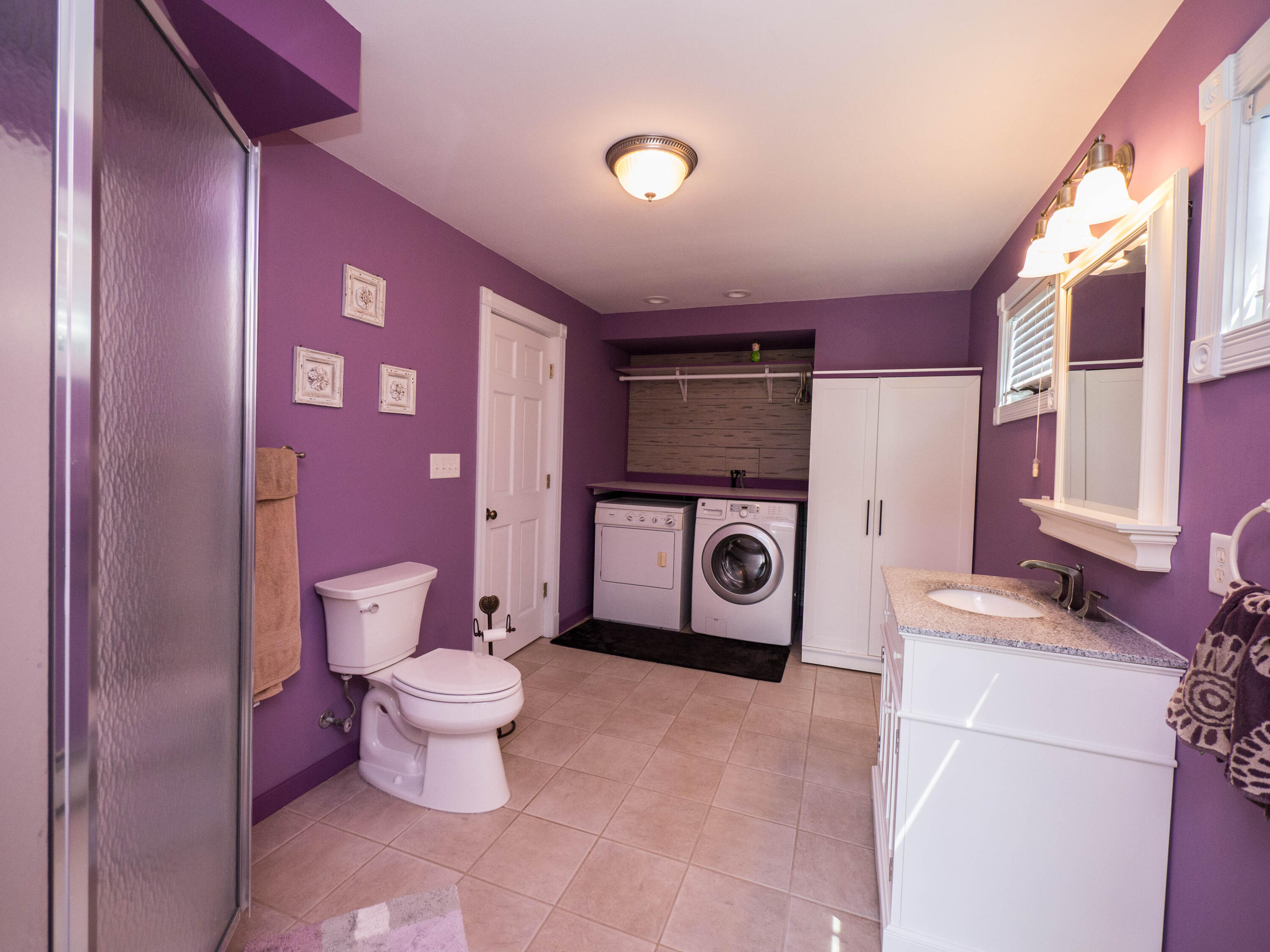 W250N8881 Hillside Rd