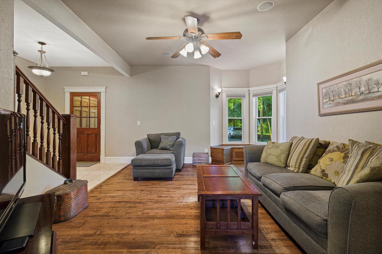 613 Bakertown DRIVE