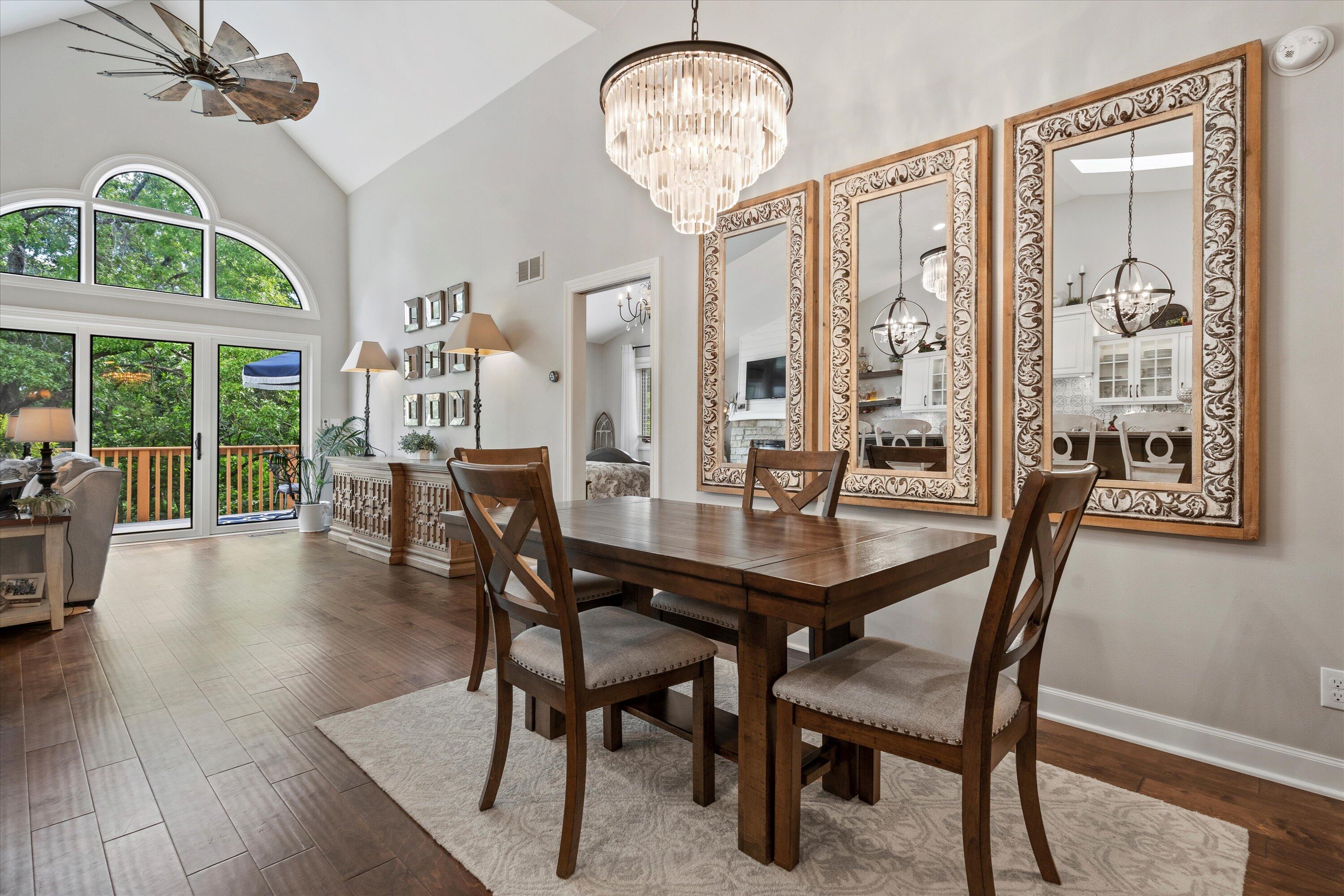 323 Parkview Ct