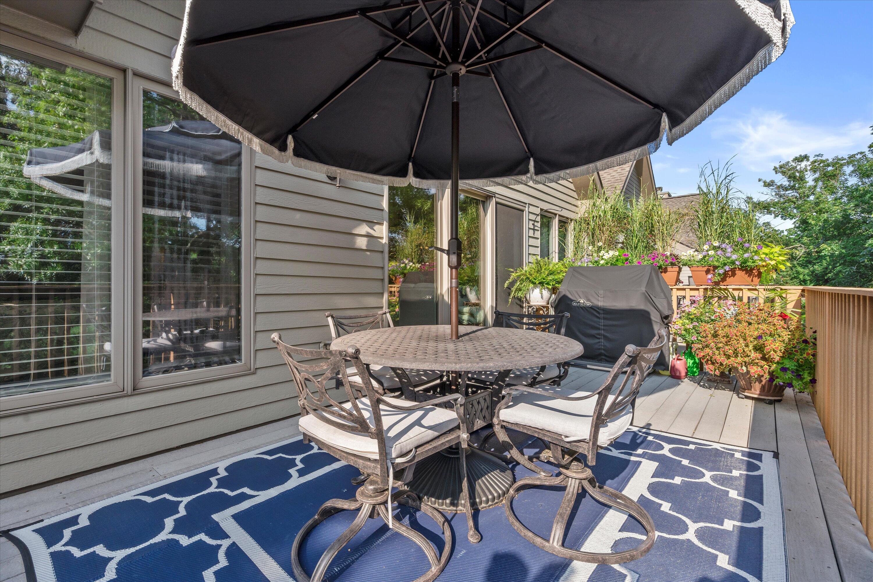323 Parkview Ct