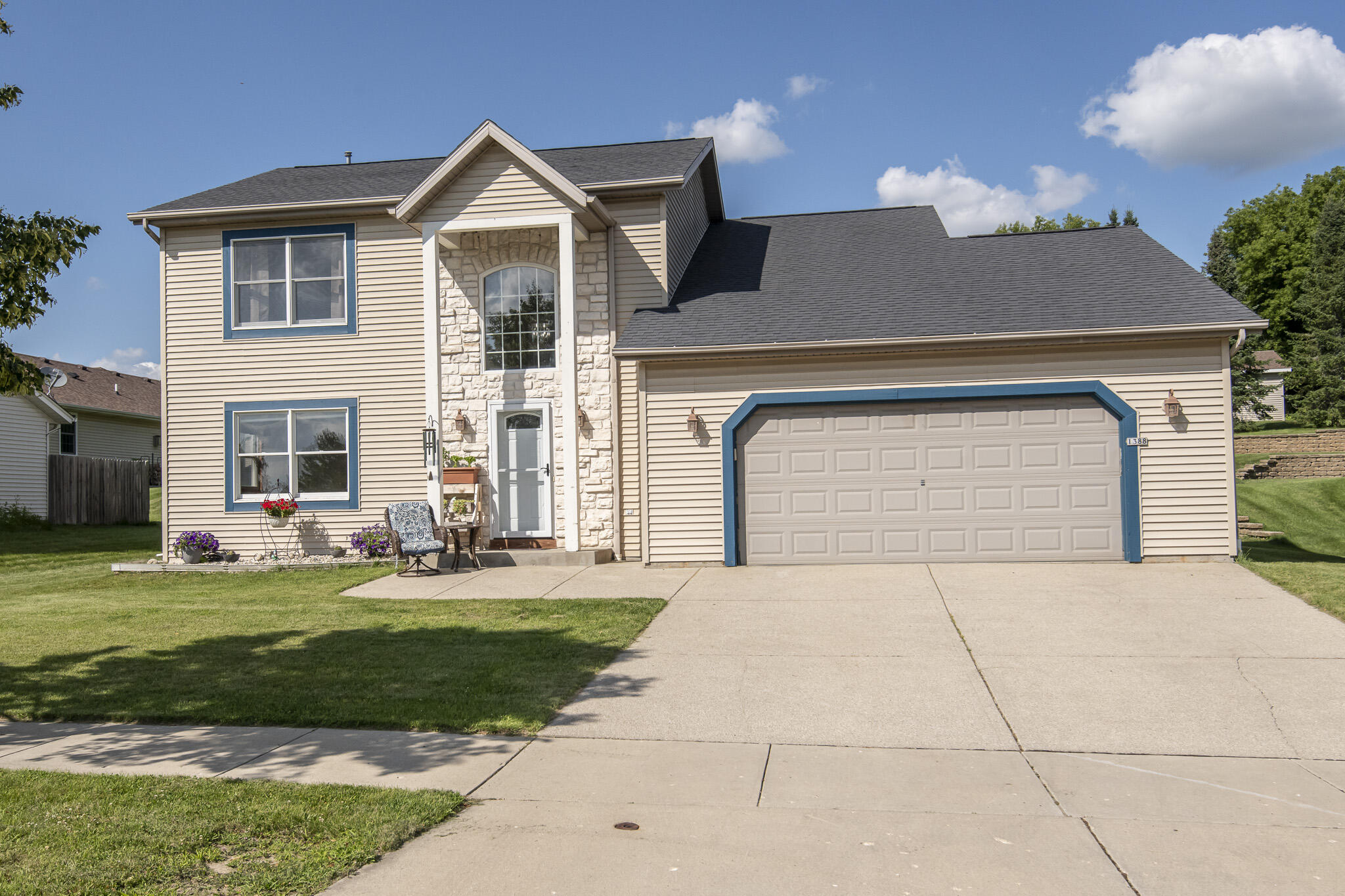 1388 Kennedy Dr