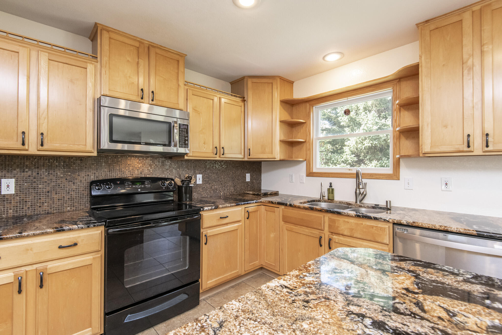 1388 Kennedy Dr