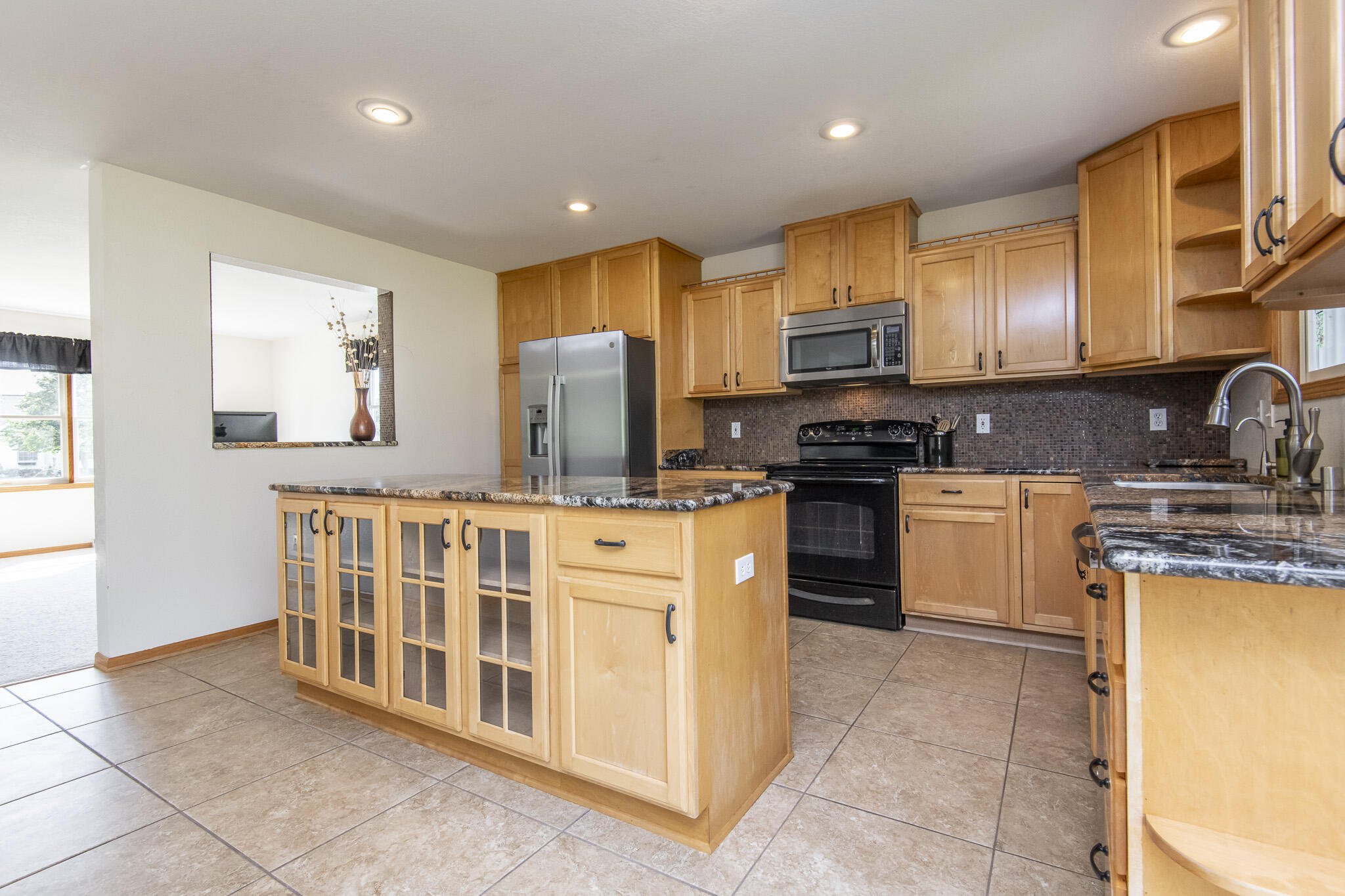 1388 Kennedy Dr
