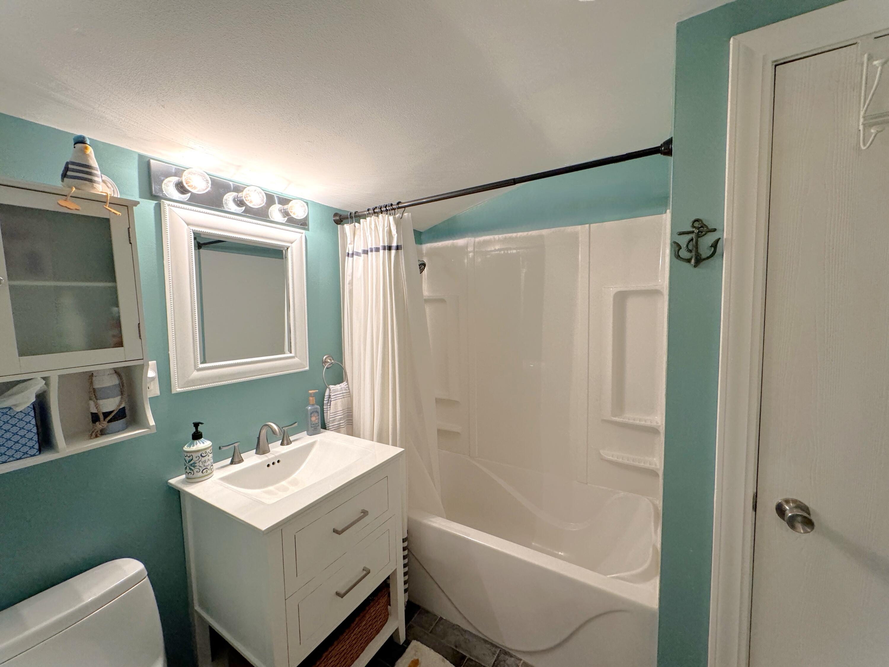 W342N4861 W Lindy Ln