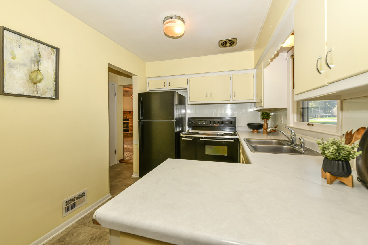 W141N6598 Florence Ave