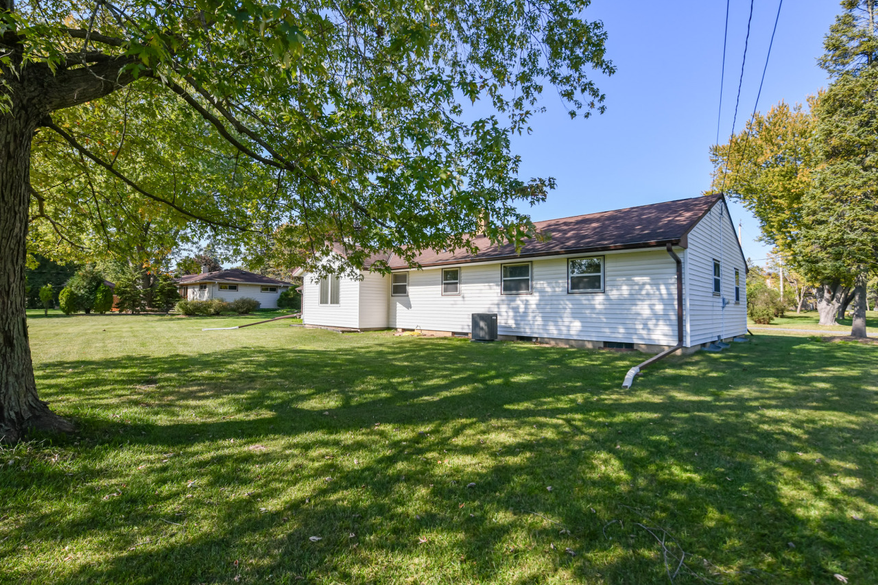 W141N6598 Florence Ave