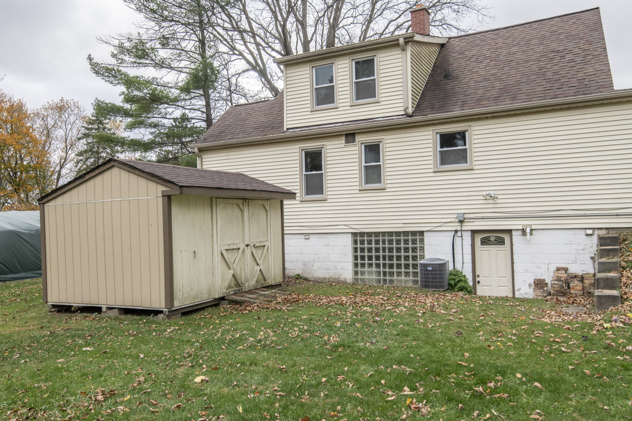 W256S5114 Oakdale Dr