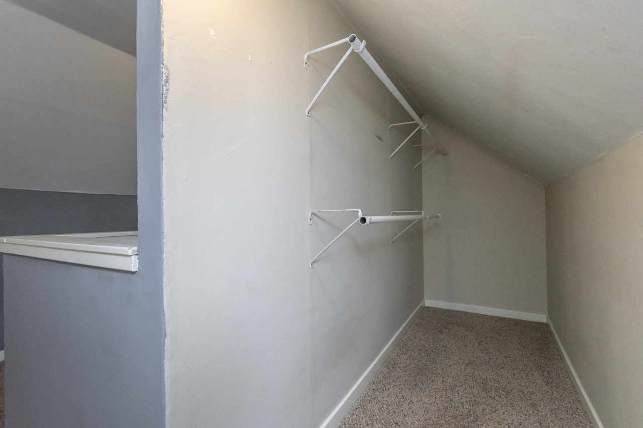 W256S5114 Oakdale Dr