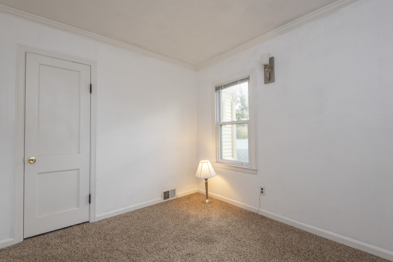 W256S5114 Oakdale Dr