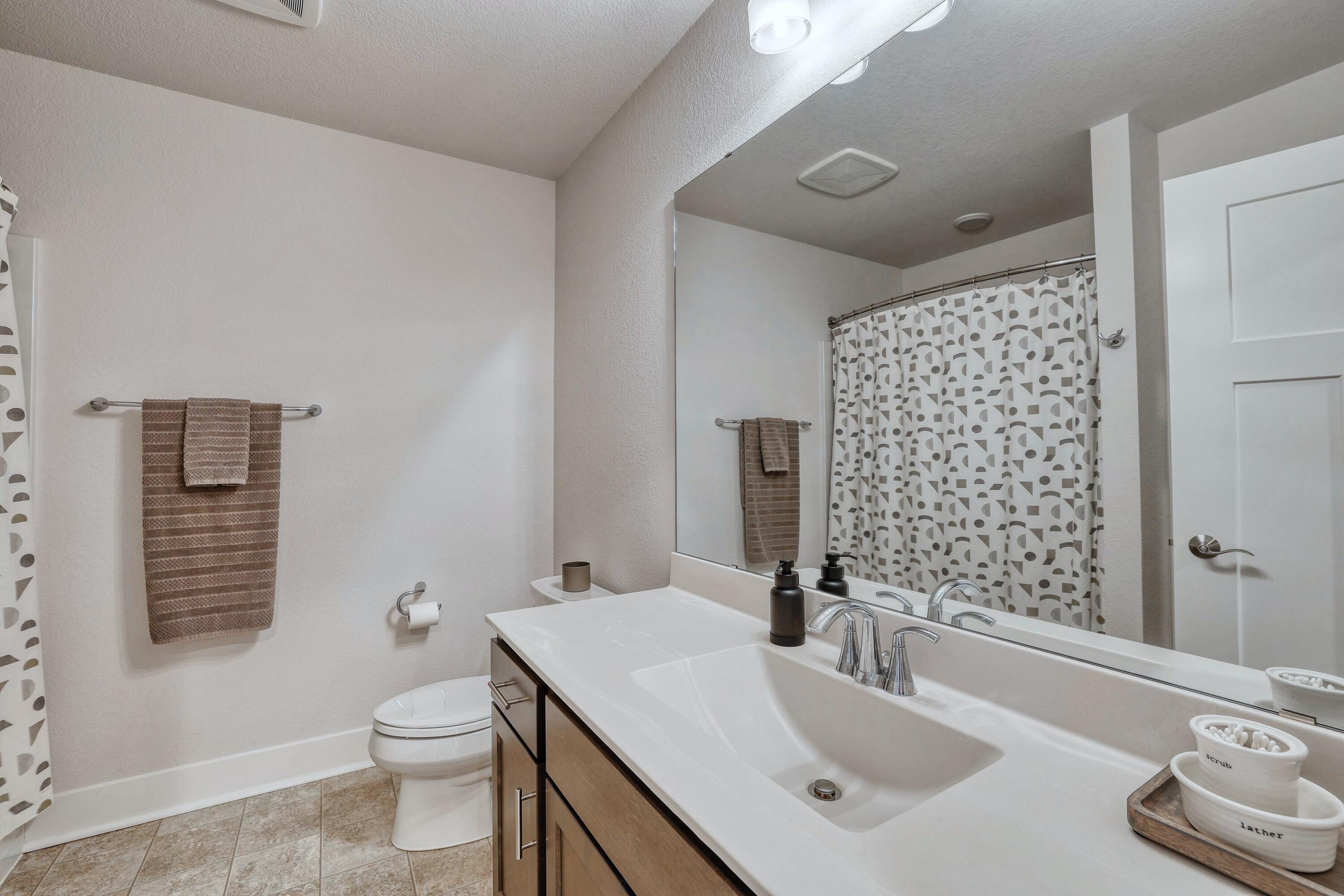 3088 Mendota Ct