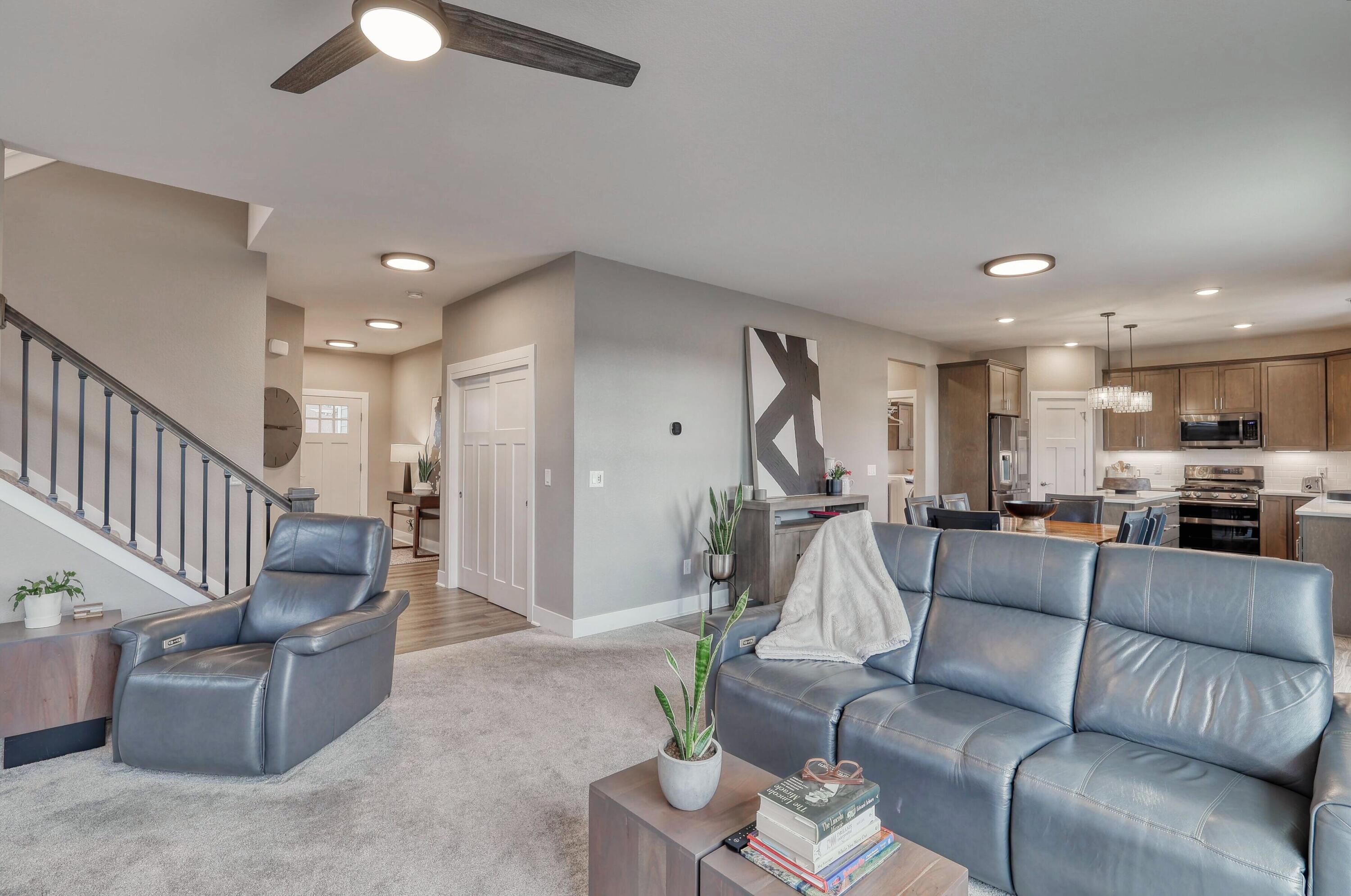 3088 Mendota Ct