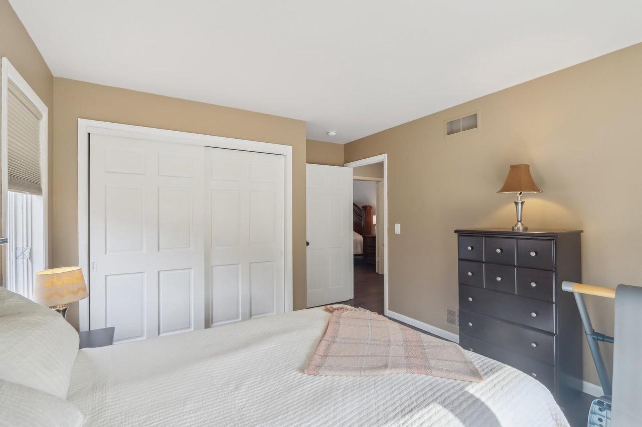W302N1661 Crooked Creek ROAD