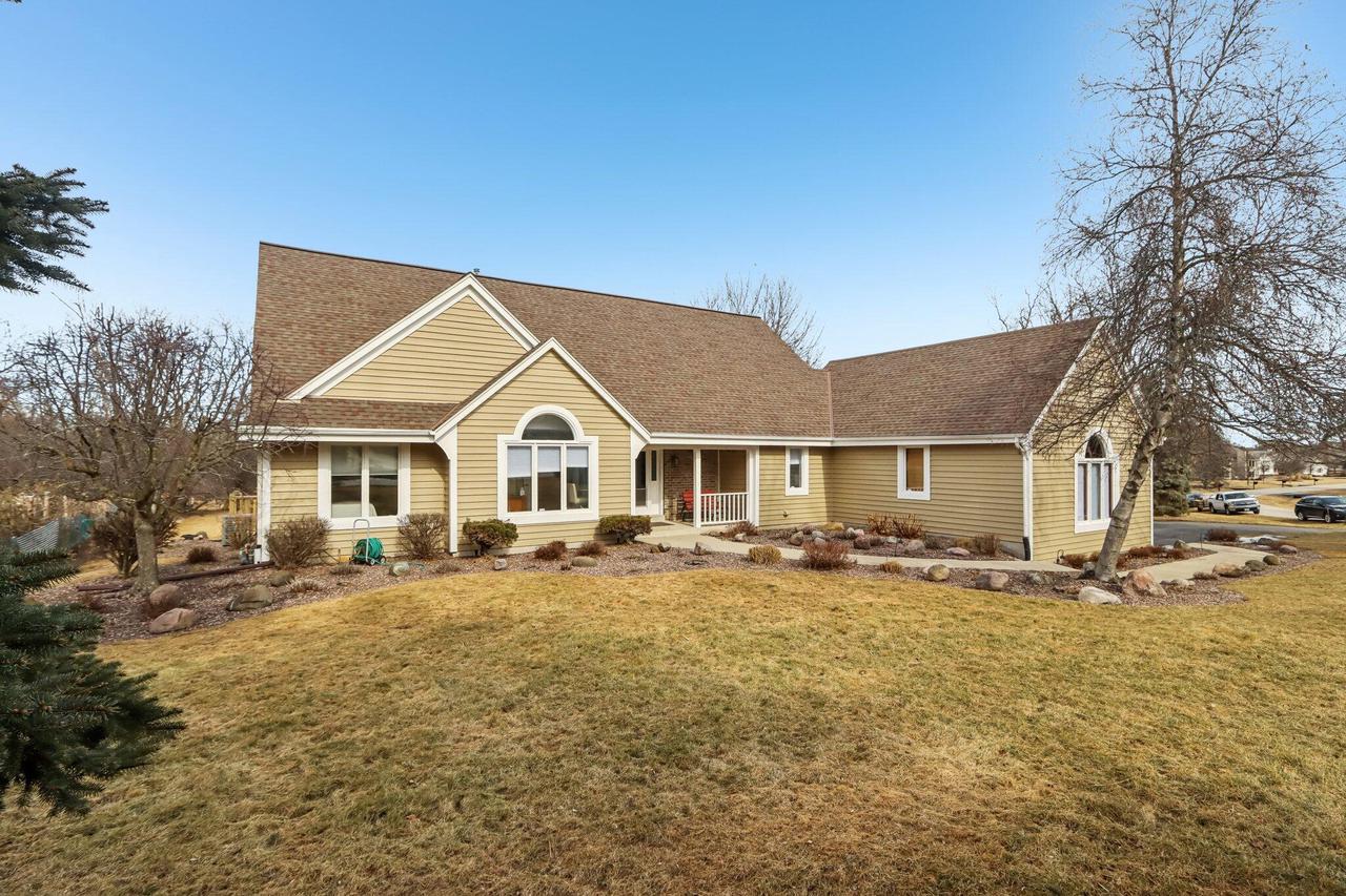 W302N1661 Crooked Creek ROAD