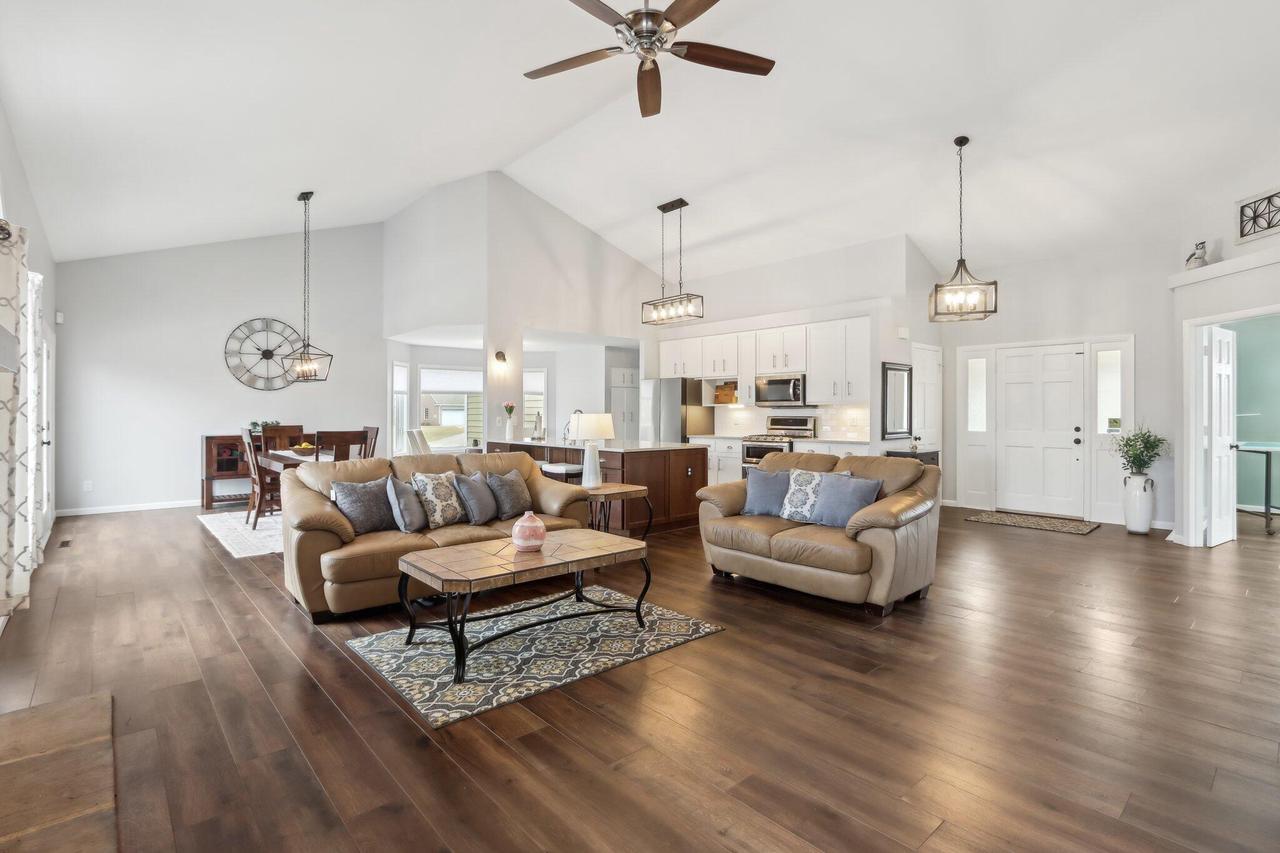 W302N1661 Crooked Creek ROAD