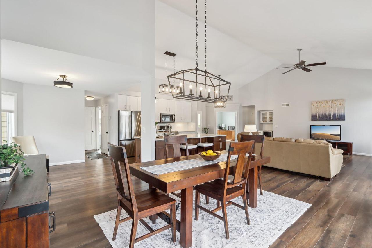 W302N1661 Crooked Creek ROAD