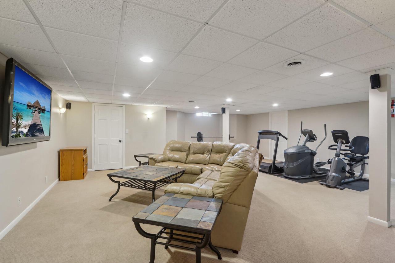 W302N1661 Crooked Creek ROAD