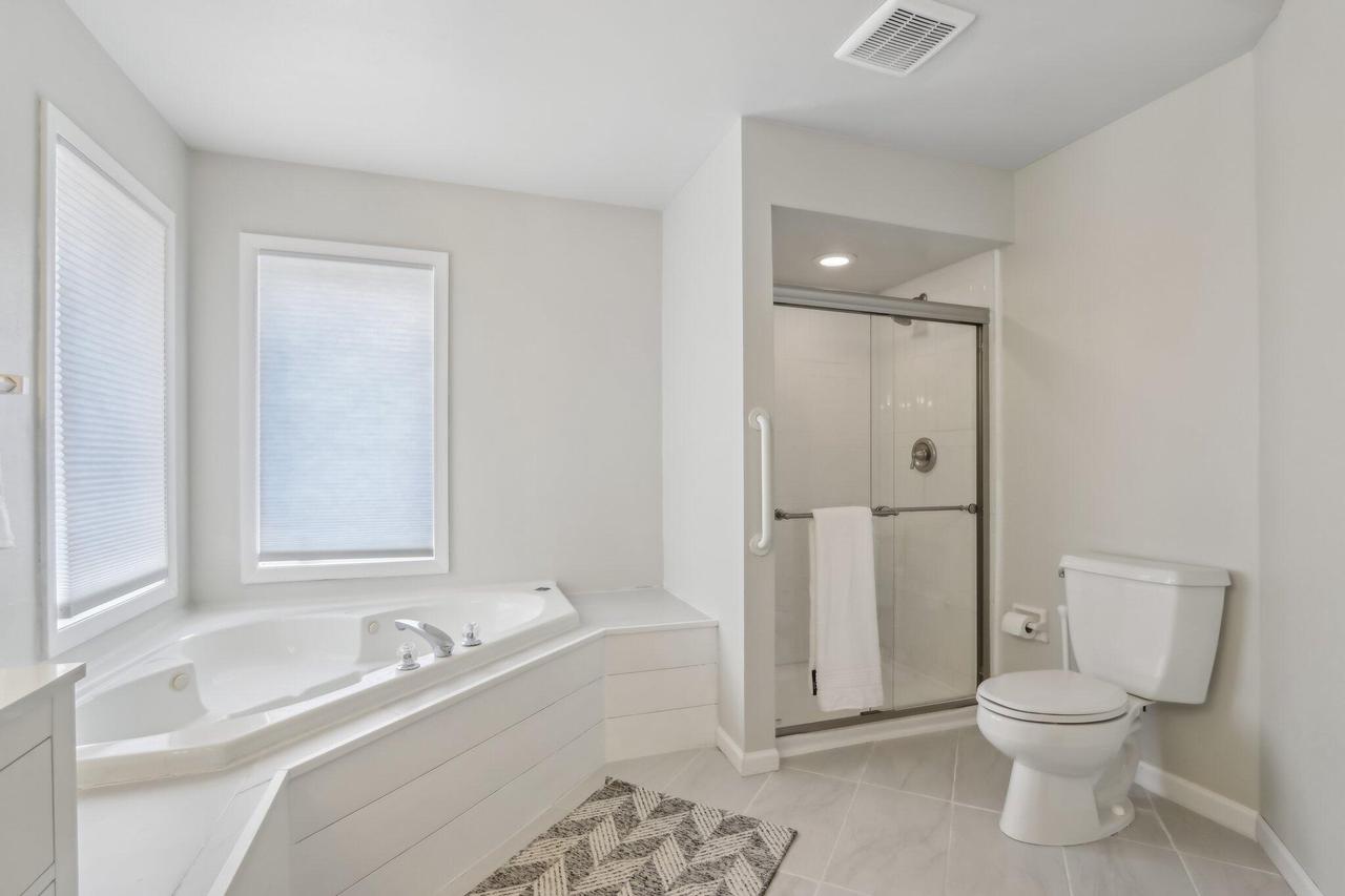 W302N1661 Crooked Creek ROAD