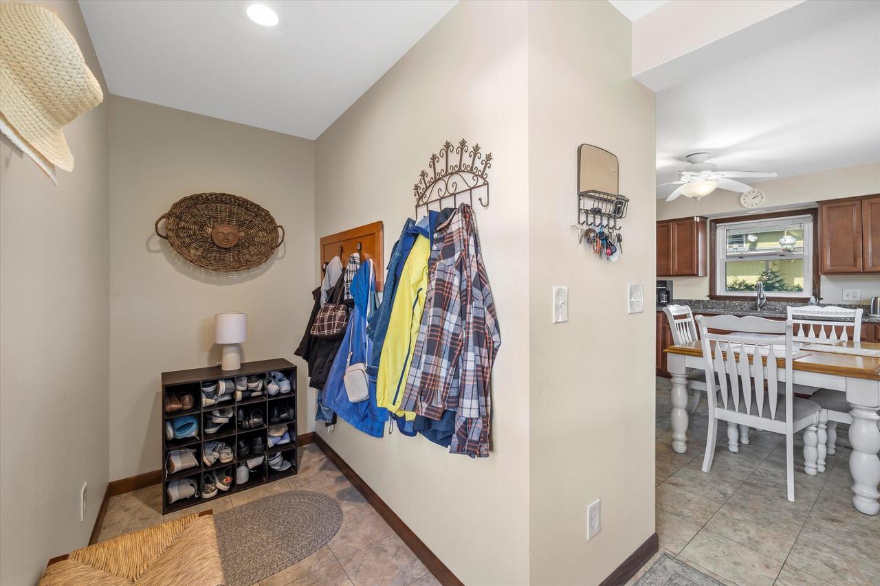 1542 3rd STREET