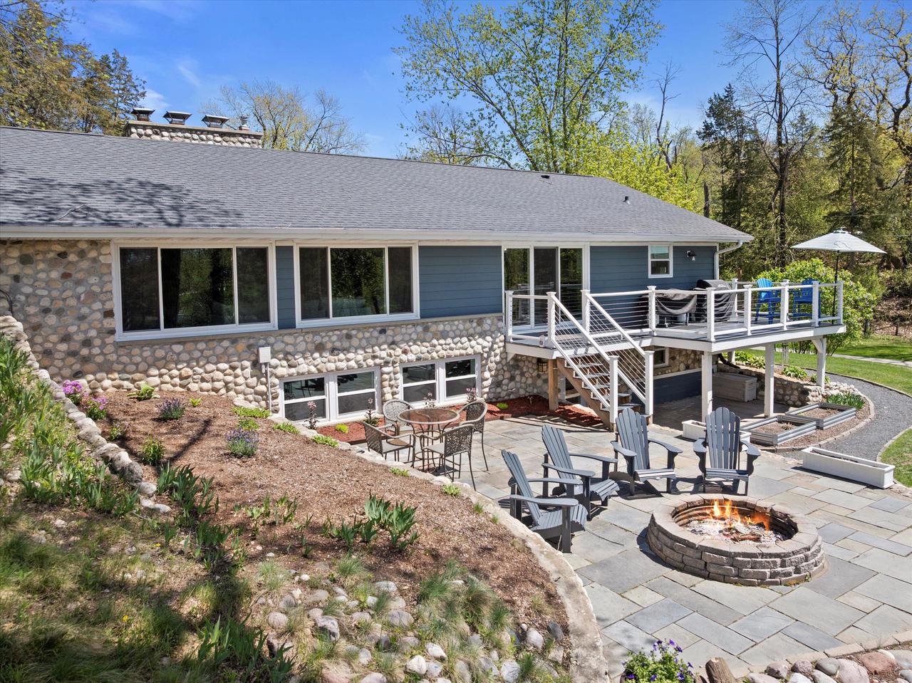 W332N6131 County Road C
