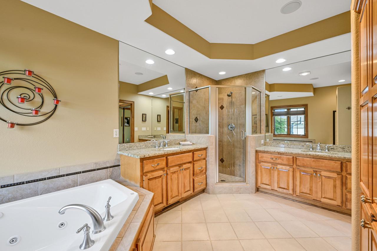 N73W28949 Bark River ROAD
