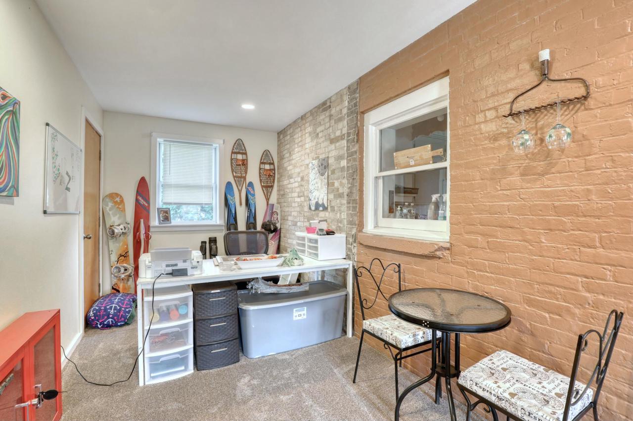 W2546 Roosevelt ROAD
