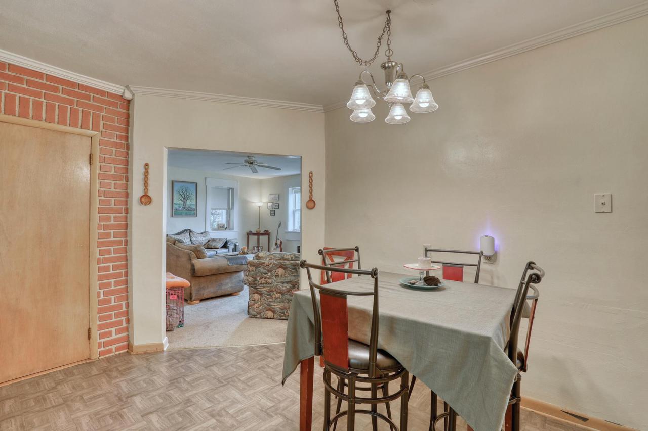 W2546 Roosevelt ROAD