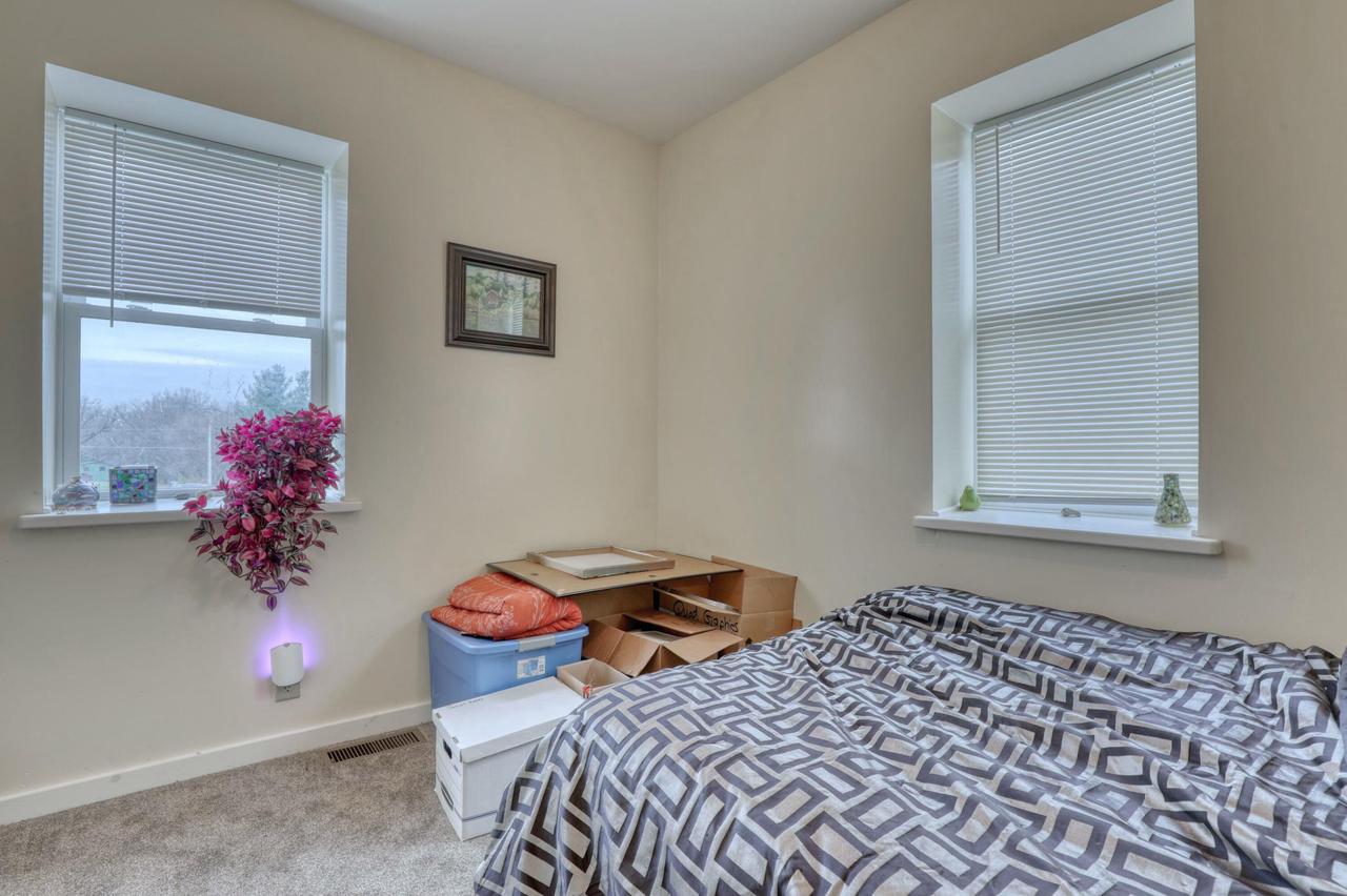 W2546 Roosevelt ROAD