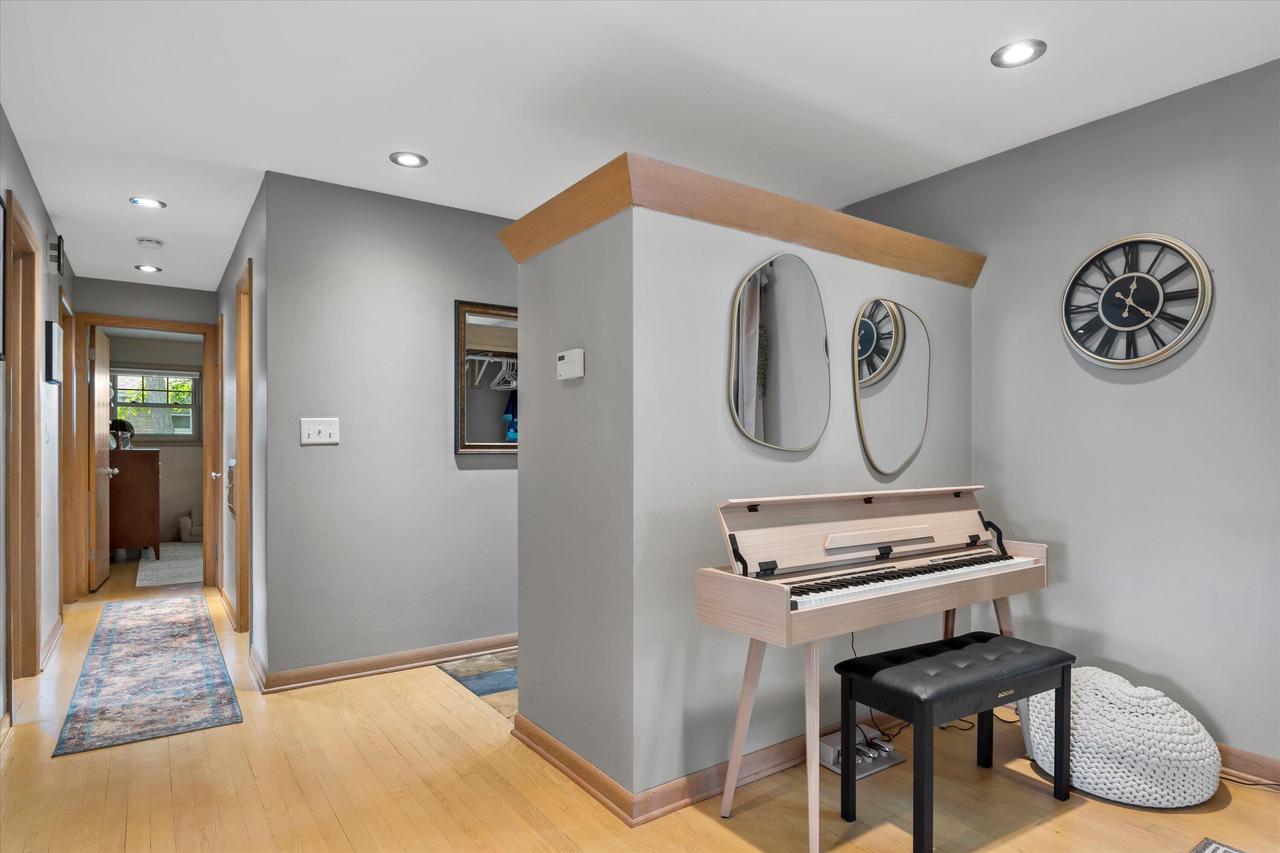 5016 South 34th STREET