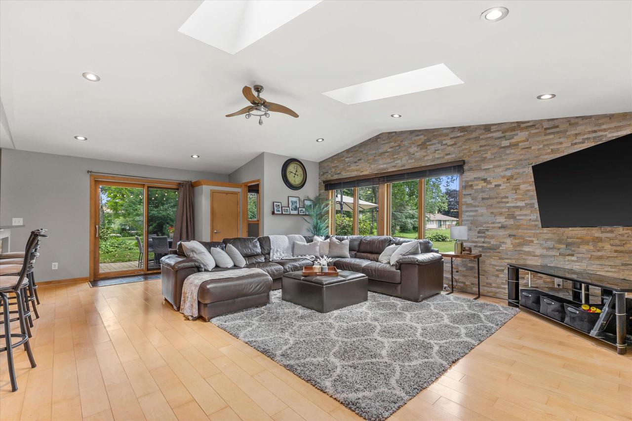 5016 South 34th STREET