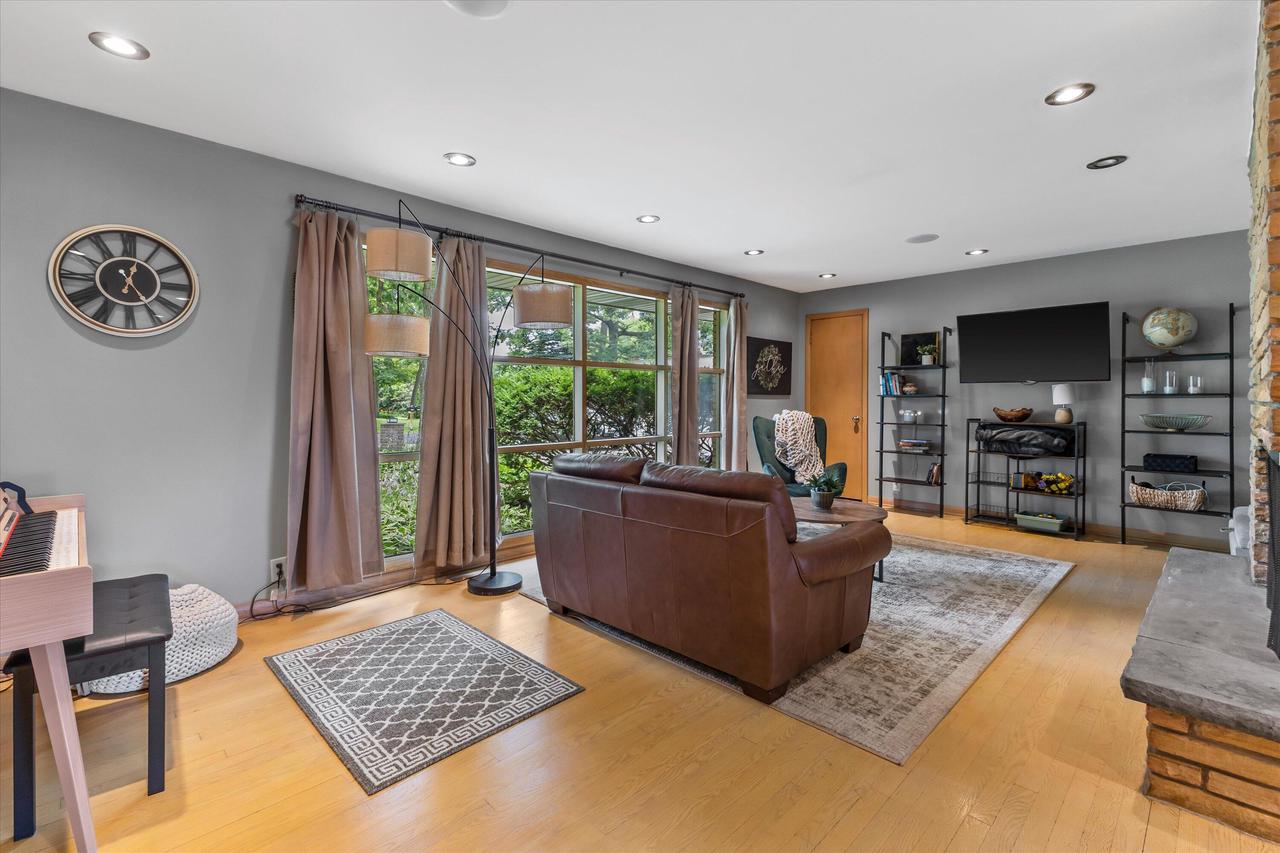 5016 South 34th STREET