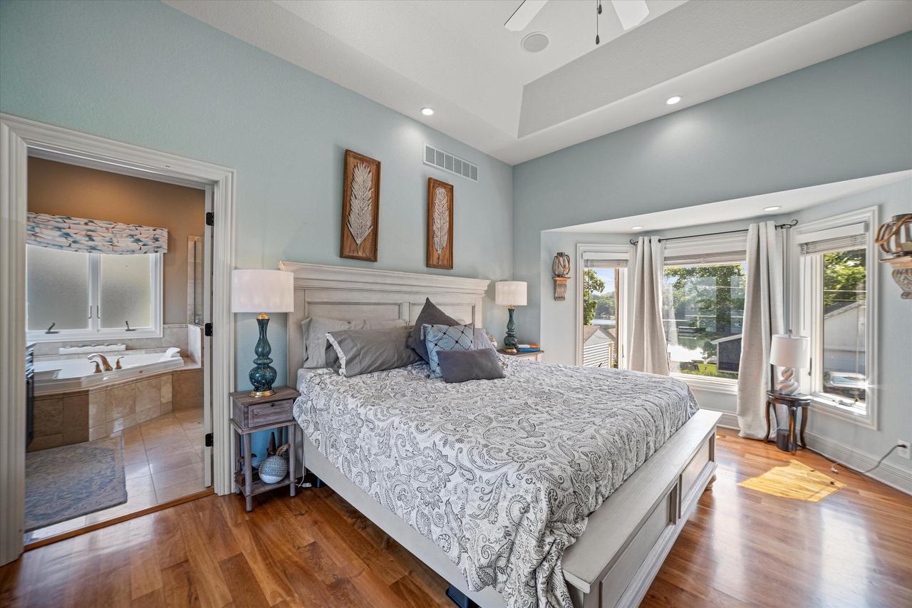 W332N6211 County Road C