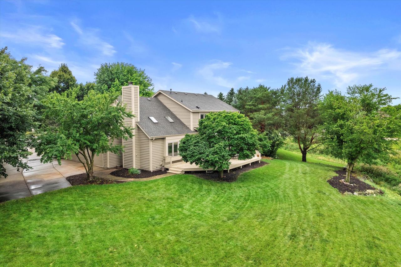 2600 Whitby COURT