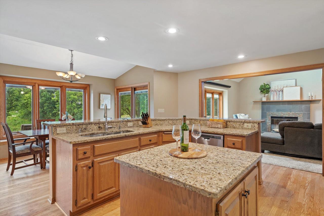 2600 Whitby COURT