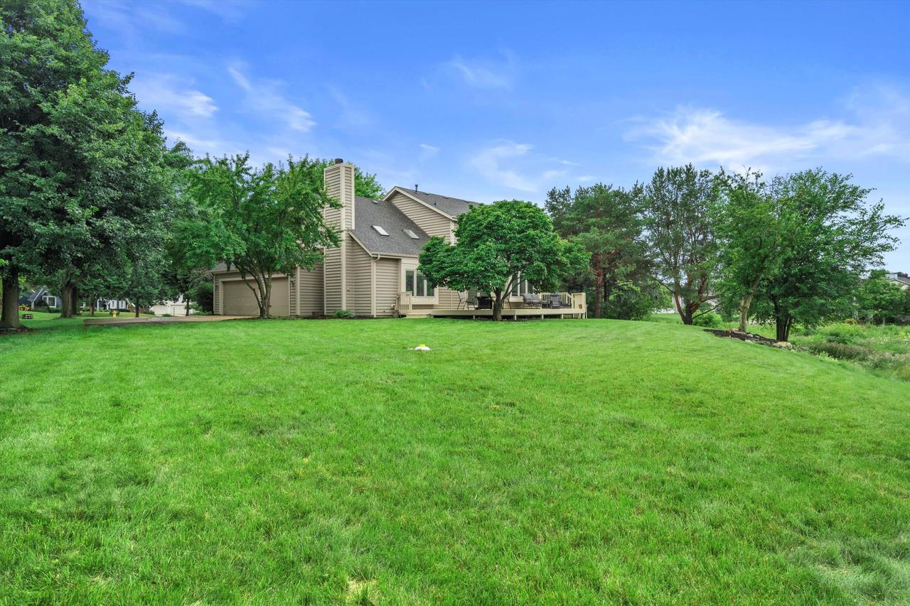 2600 Whitby COURT