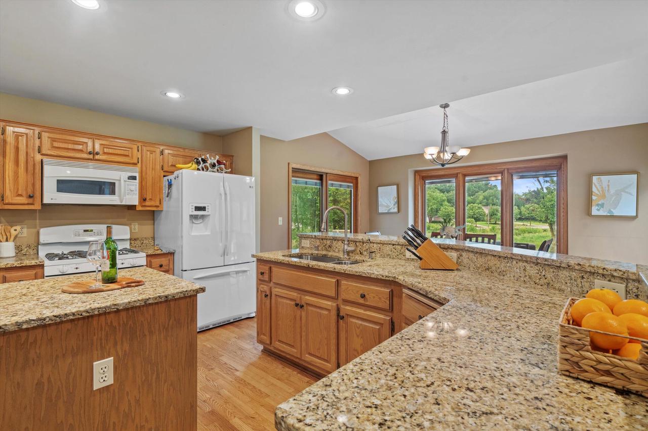 2600 Whitby COURT